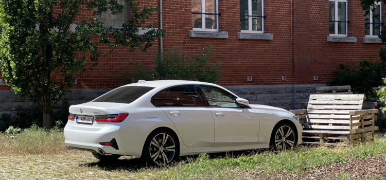 Voiture verte et le bon équilibre : la 330e BMW hybride