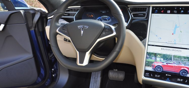 Nouvelle Tesla Model S : quand le vert chasse à grande vitesse le pétrole !