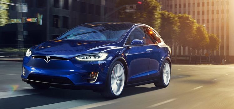 Tesla Model X : la plus rapide avec sept vraies places !